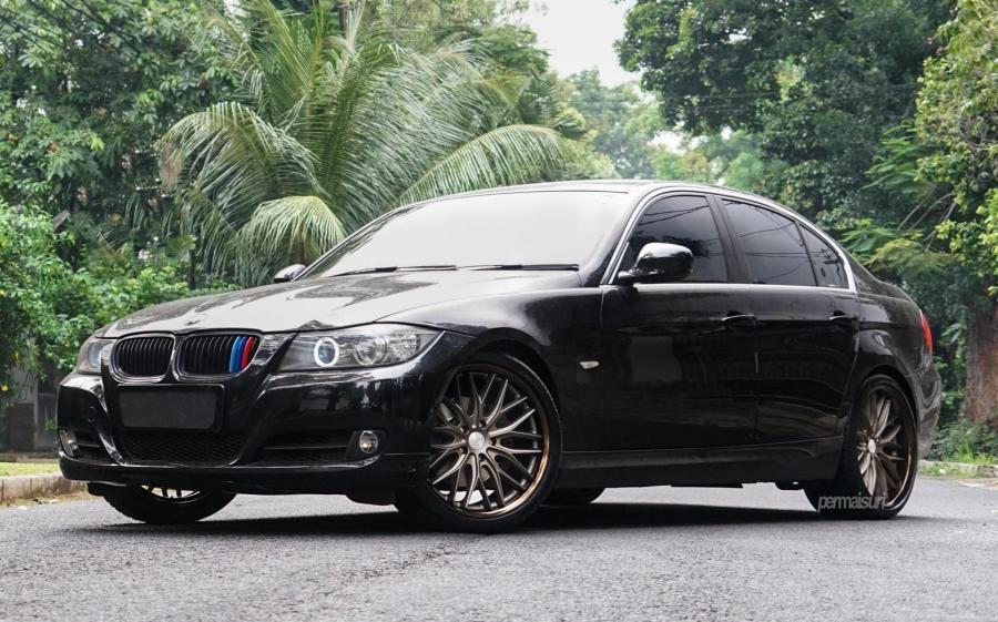 BMW 325i Sedan by Permaisuri on Vossen Wheels (VWS-3) '2018